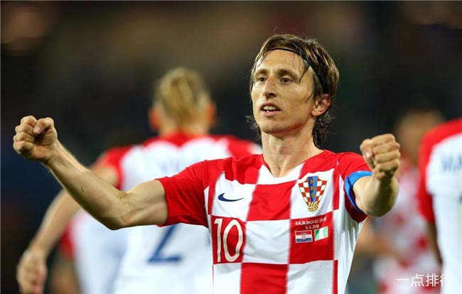 马卡：皇马没对阿隆索下最后通牒，对毕巴不是生死战