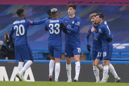 欧冠-萨拉赫破门埃利奥特建功 利物浦2-1里尔