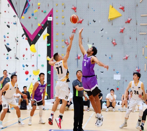 篮球勇士队内三分比赛，球星夺冠